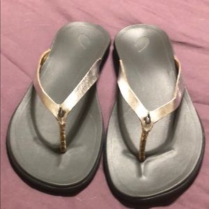Olukai leather sandals